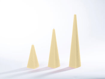 Pyramidenkerzen creme