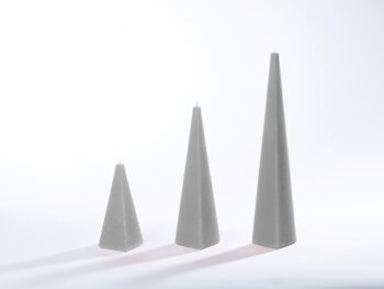 Pyramidenkerzen grau